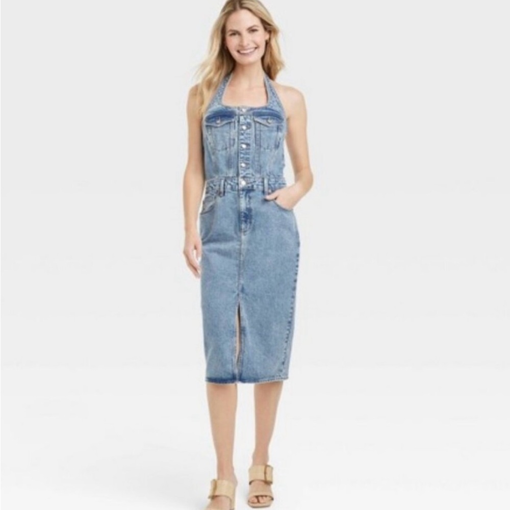 Universal Thread Light Blue Denim Jeans
